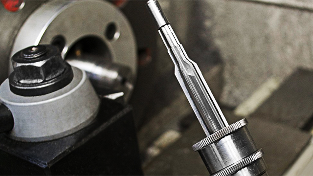 HOW-TO-CHANGE-A-REAMER